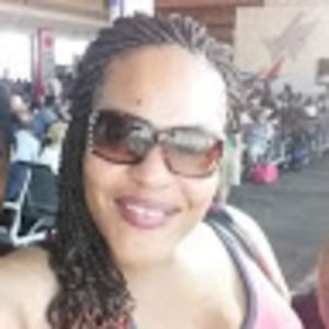 Meet your Posher, Evette